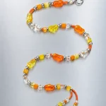 Tangerine Glitch Crossbody-Handykette, flach ausgelegt